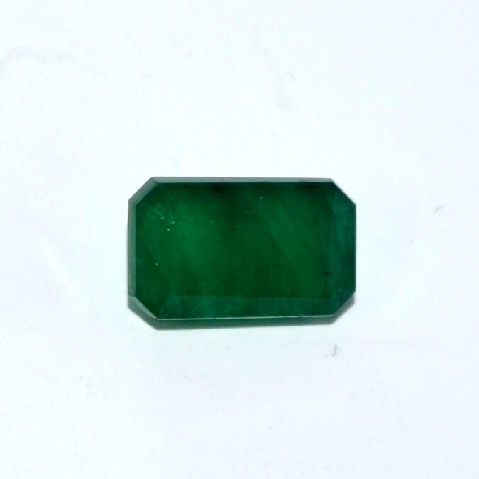 EMERALD 4.52 Ct. 1 EMR22937 1 EMERALD 4.52 Ct.