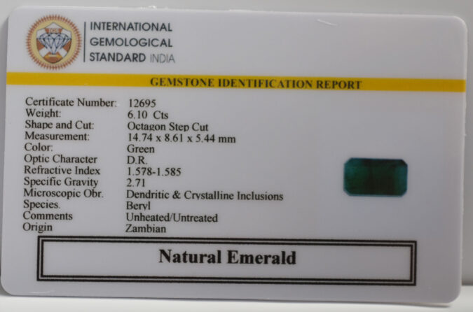EMERALD 6.1 Ct. EMERALD 6.1 Ct.