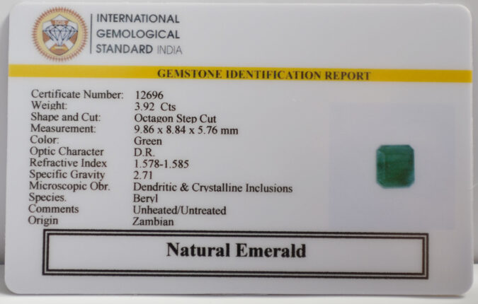 EMERALD 3.92 Ct. EMERALD 3.92 Ct.