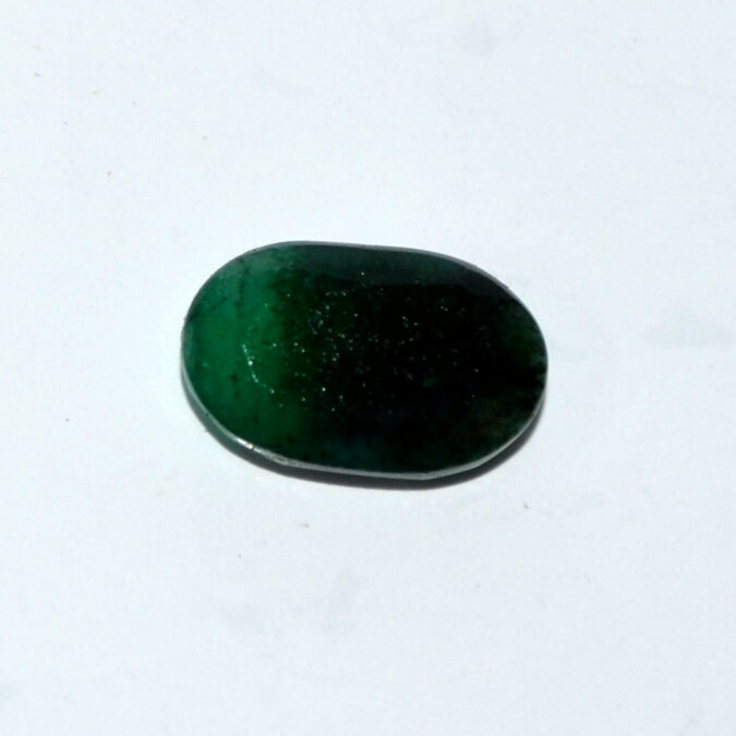 EMERALD 5.67 Ct. 1 EMR22986 1 EMERALD 5.67 Ct.