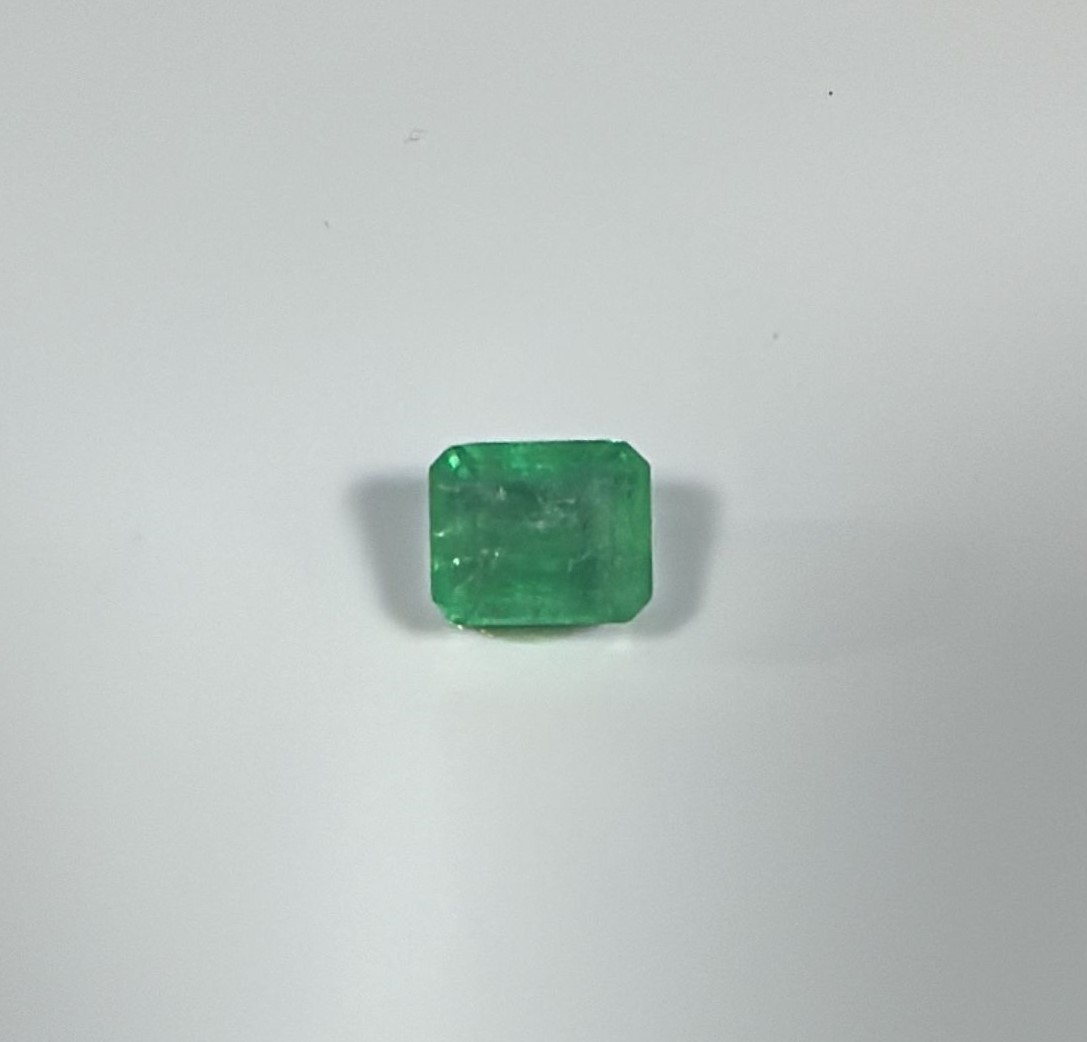 EMERALD 4.12 Ct.