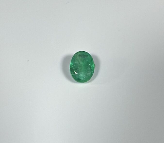 EMERALD 2.65 Ct. 1 EMRD17598 1 EMERALD 2.65 Ct.