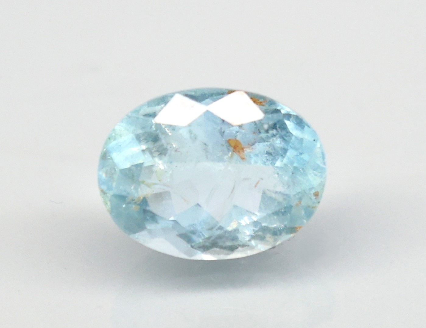 NATURAL AQUAMARINE 3.27 Ct.