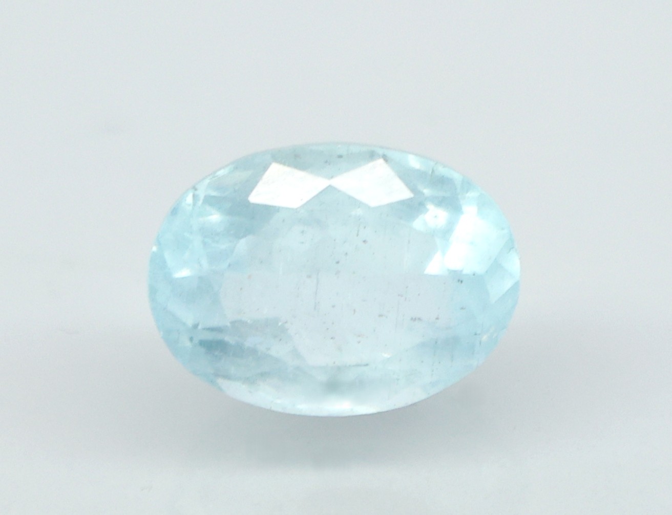 NATURAL AQUAMARINE 4.13 Ct.