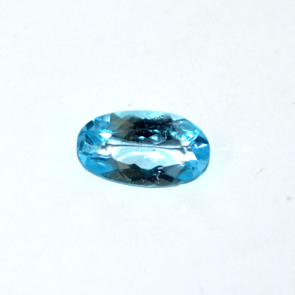 BLUE TOPAZ 5.68 Ct.