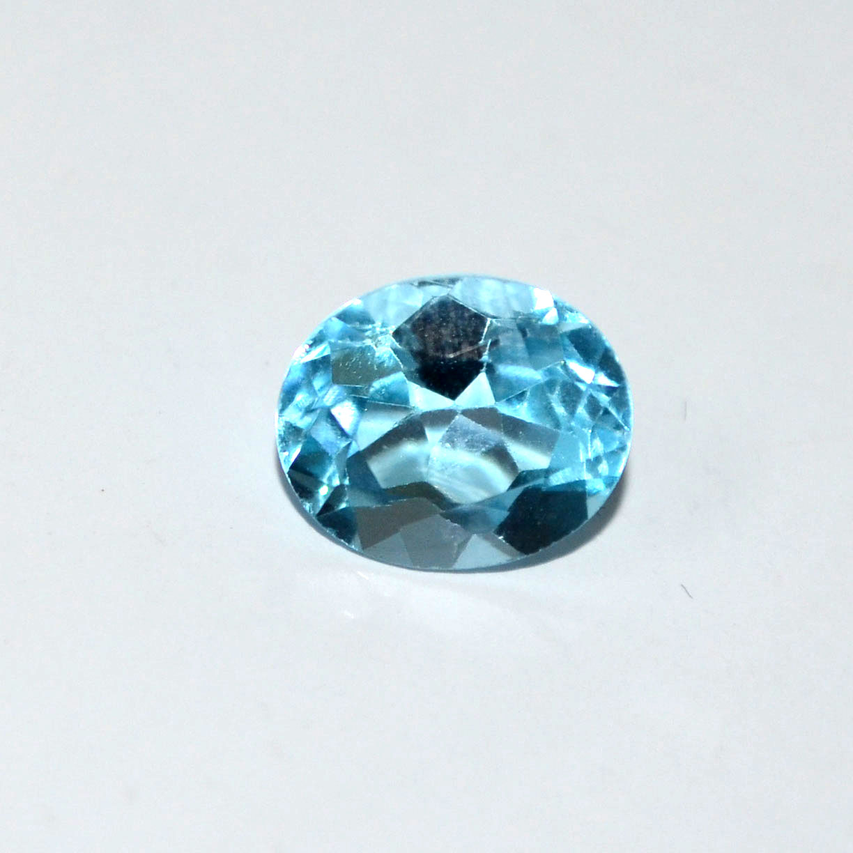 BLUE TOPAZ 6.7 Ct.