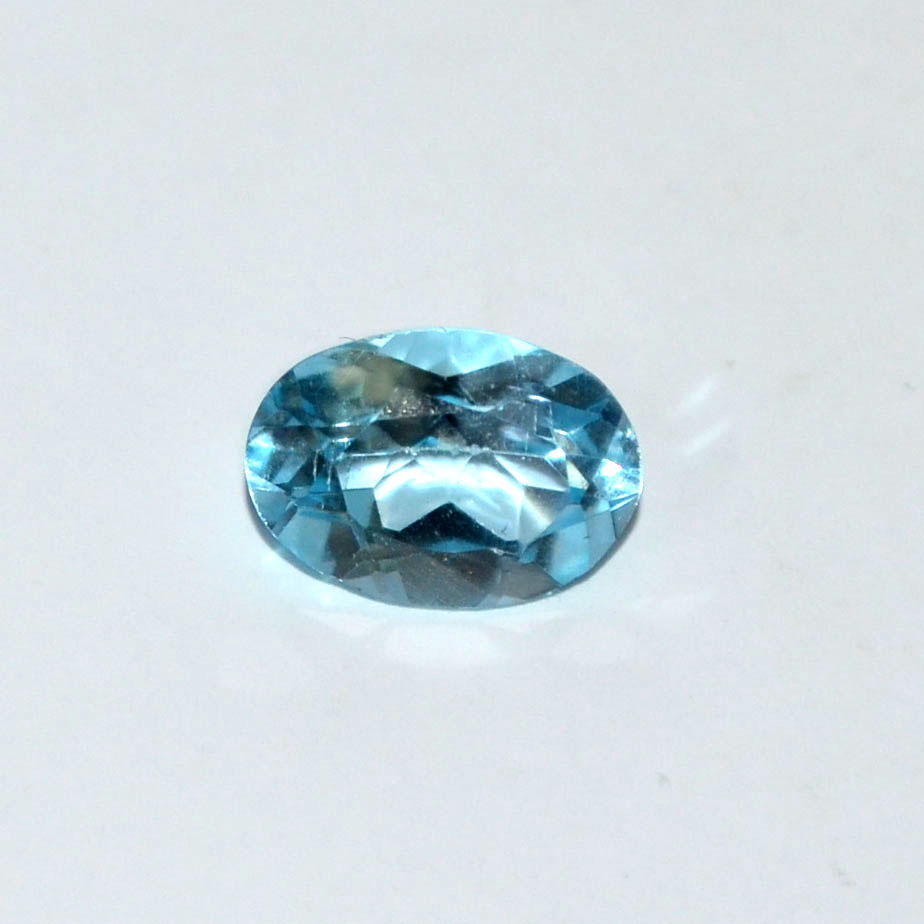 BLUE TOPAZ 3.9 Ct.