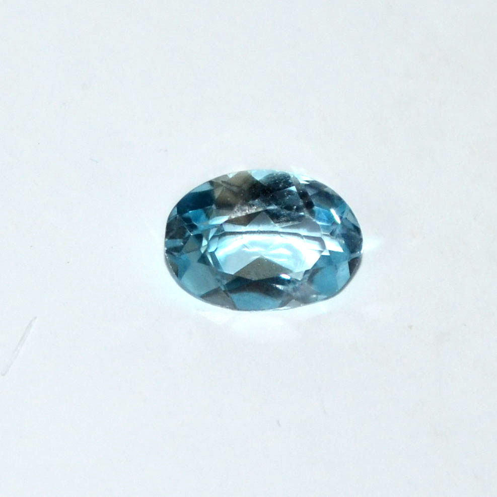 BLUE TOPAZ 3.9 Ct.