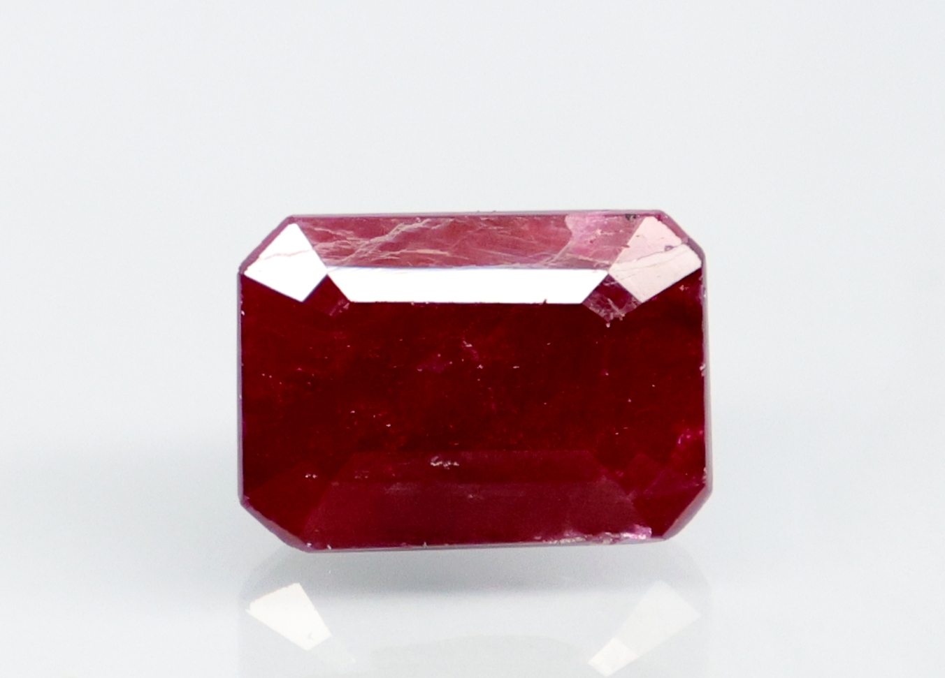RUBY 4.62 Ct.