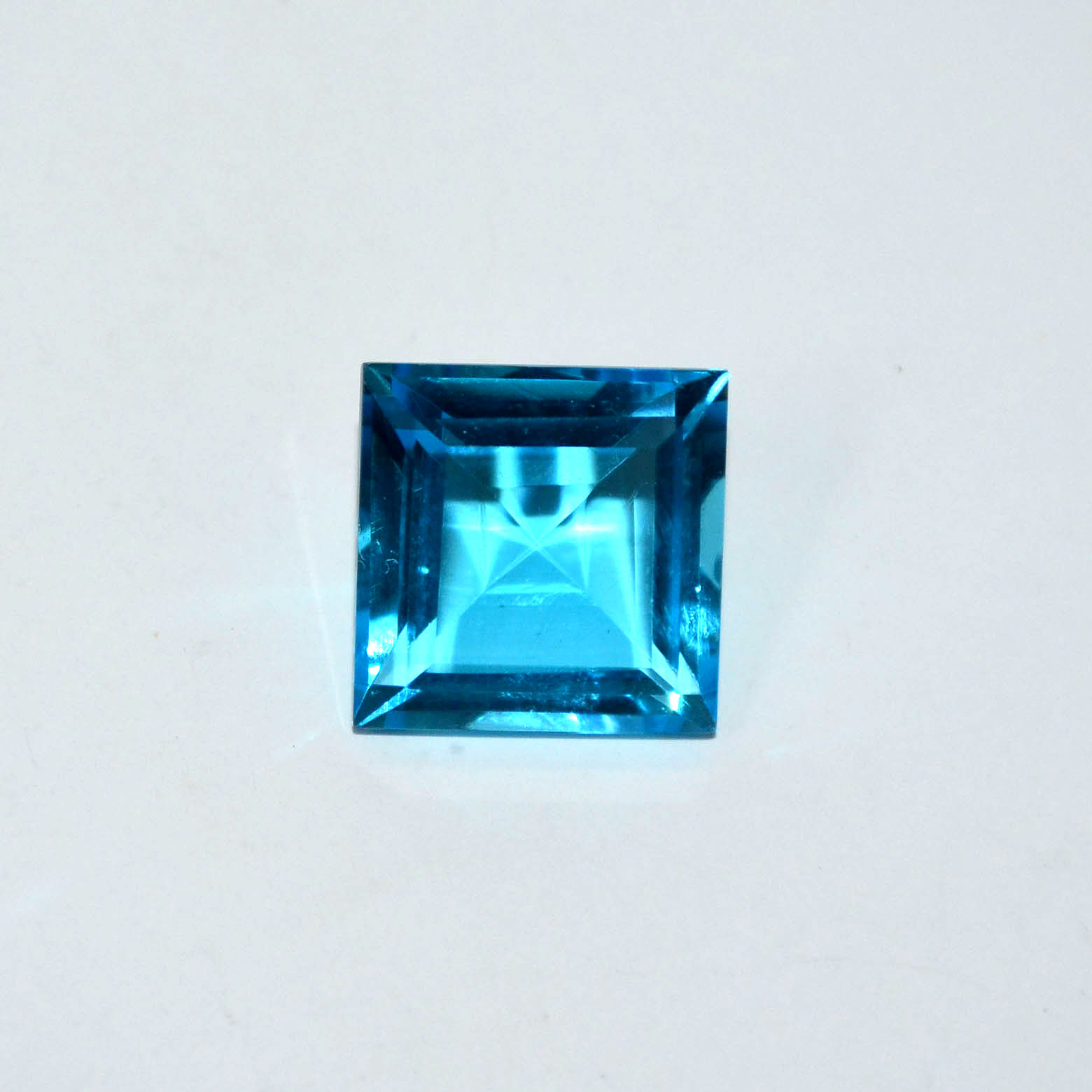 BLUE TOPAZ HYDRO 14.26 Ct.