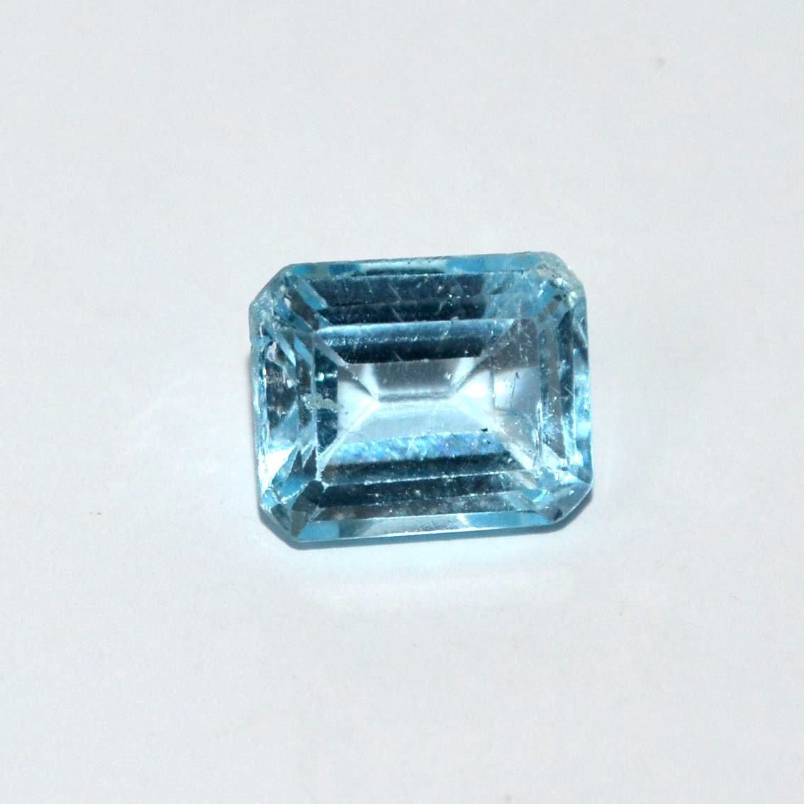 BLUE TOPAZ 8.1 Ct.