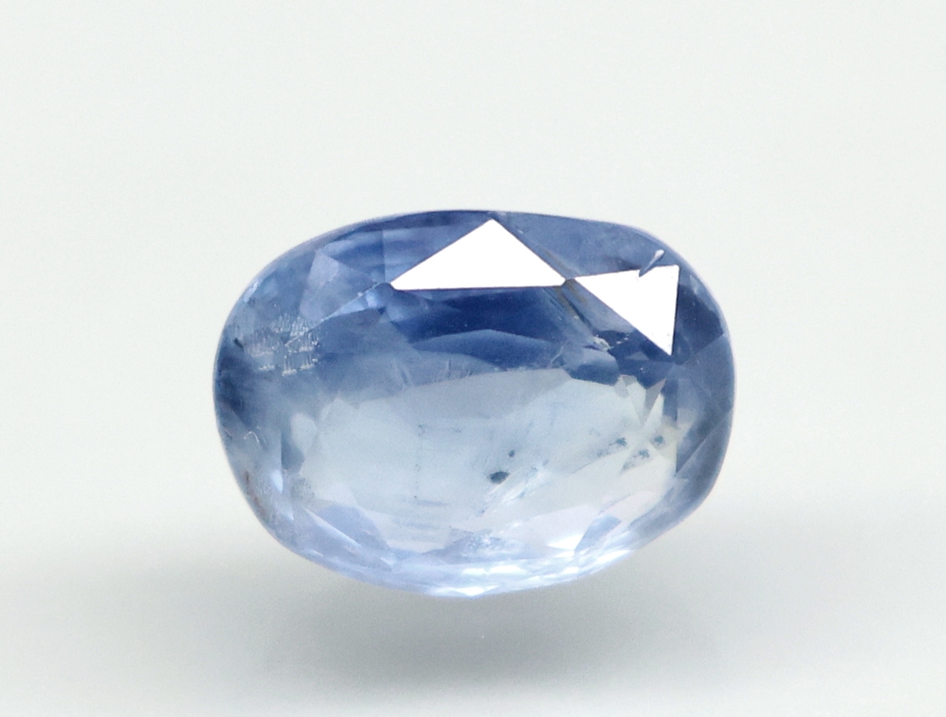 BLUE SAPPHIRE 5.07 Ct.