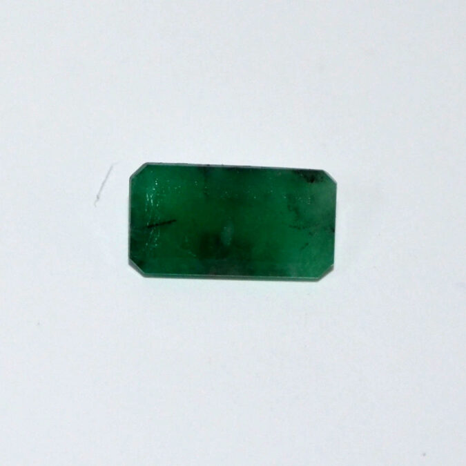 EMERALD 4.32 Ct. 1 EMR23070K 1 EMERALD 4.32 Ct.