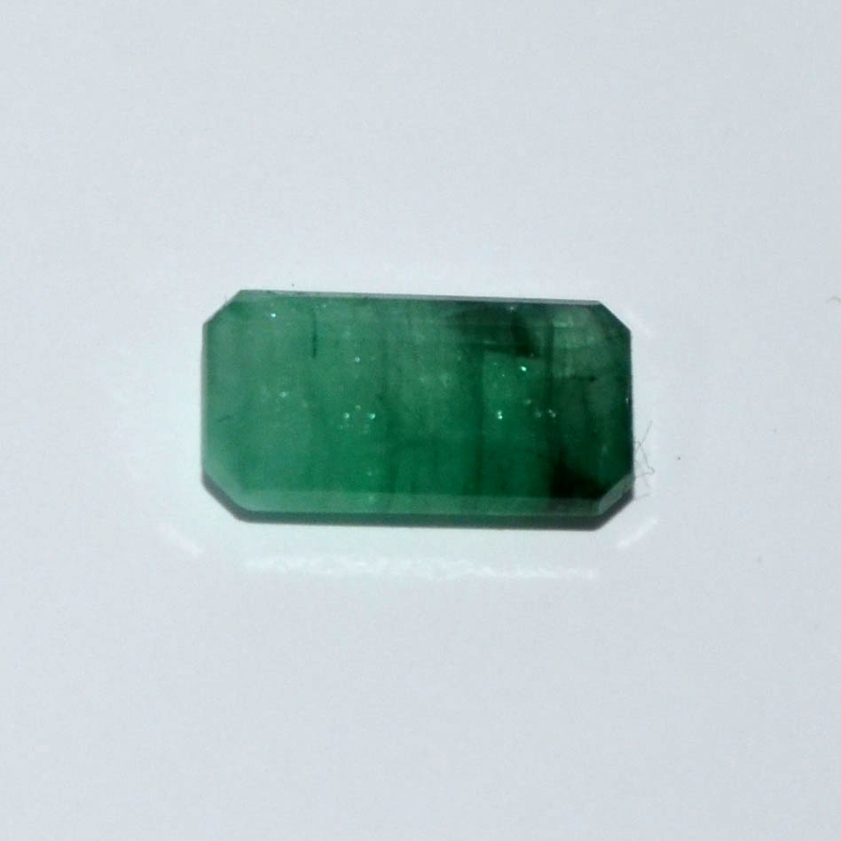 EMERALD 3.74 Ct.