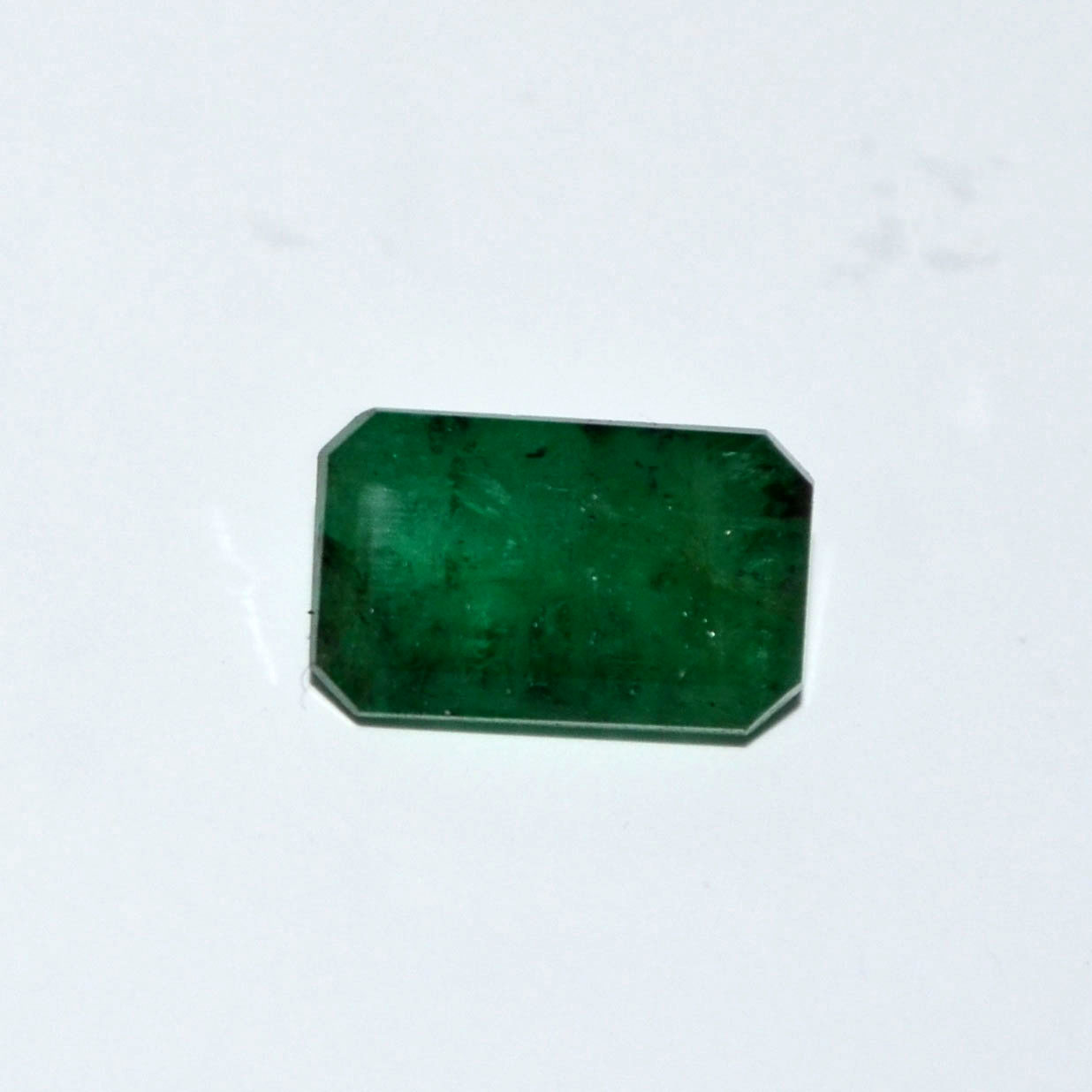 EMERALD 3.81 Ct.
