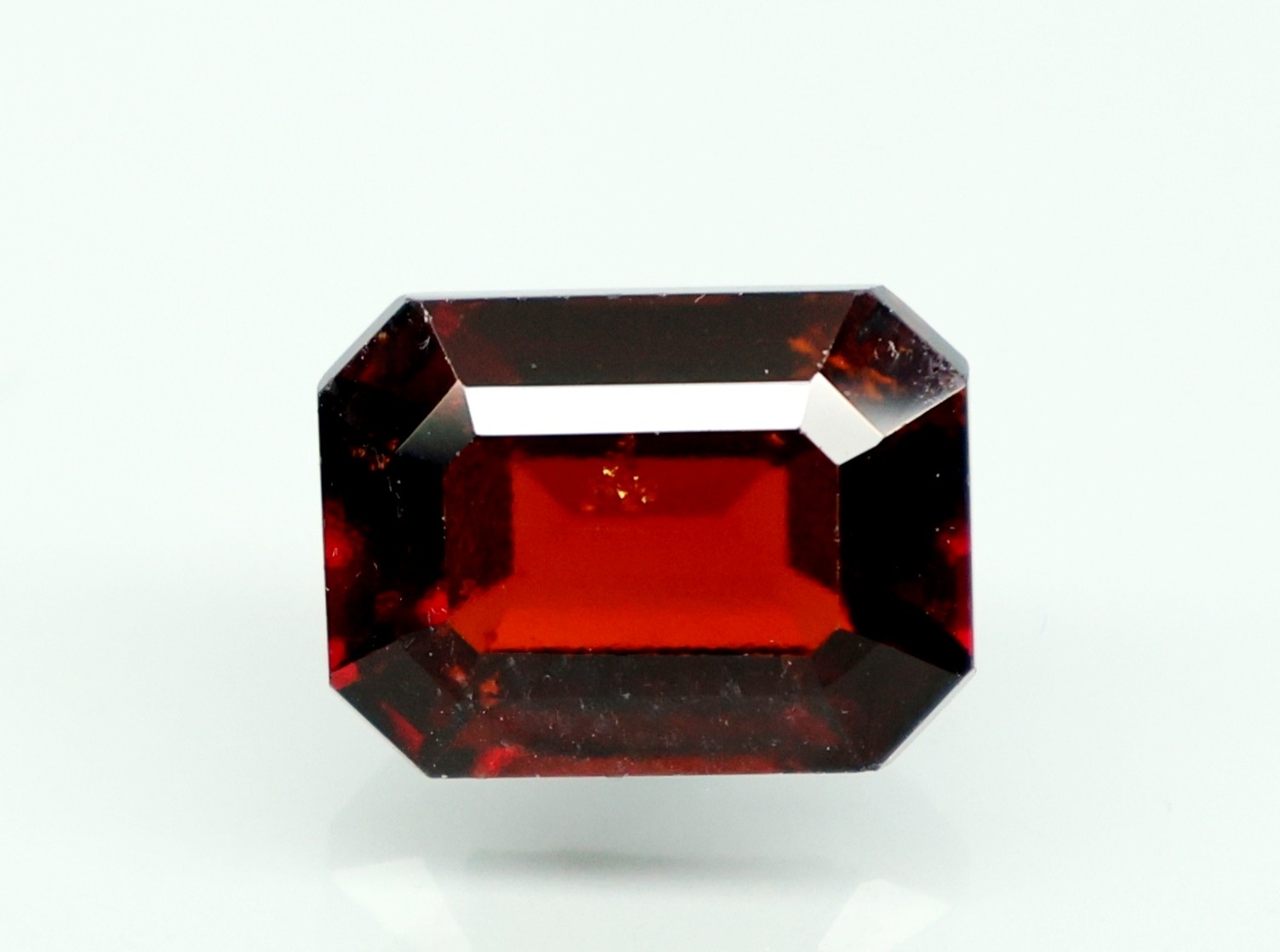 HESSONITE GOMED 10.53 Ct.
