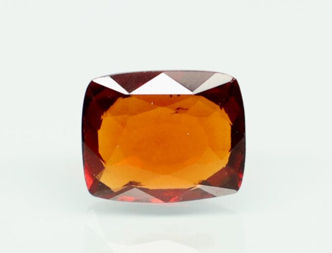 HESSONITE GOMED 7.68 Ct. HESSONITE GOMED 7.68 Ct.