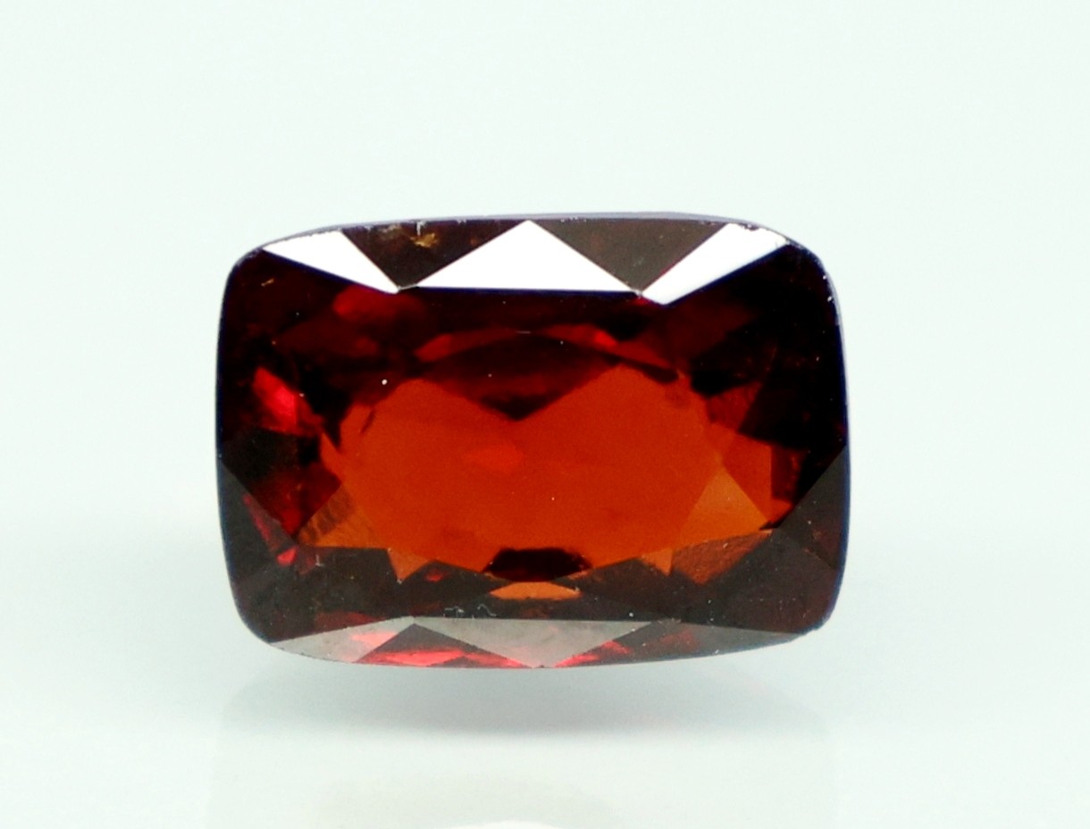 HESSONITE GOMED 8.96 Ct.