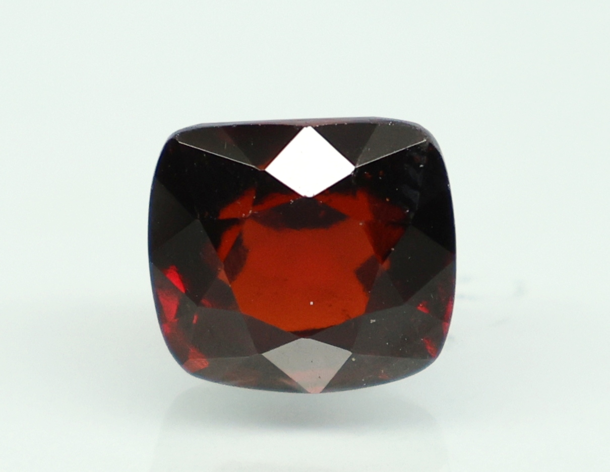 HESSONITE GOMED 7.25 Ct.