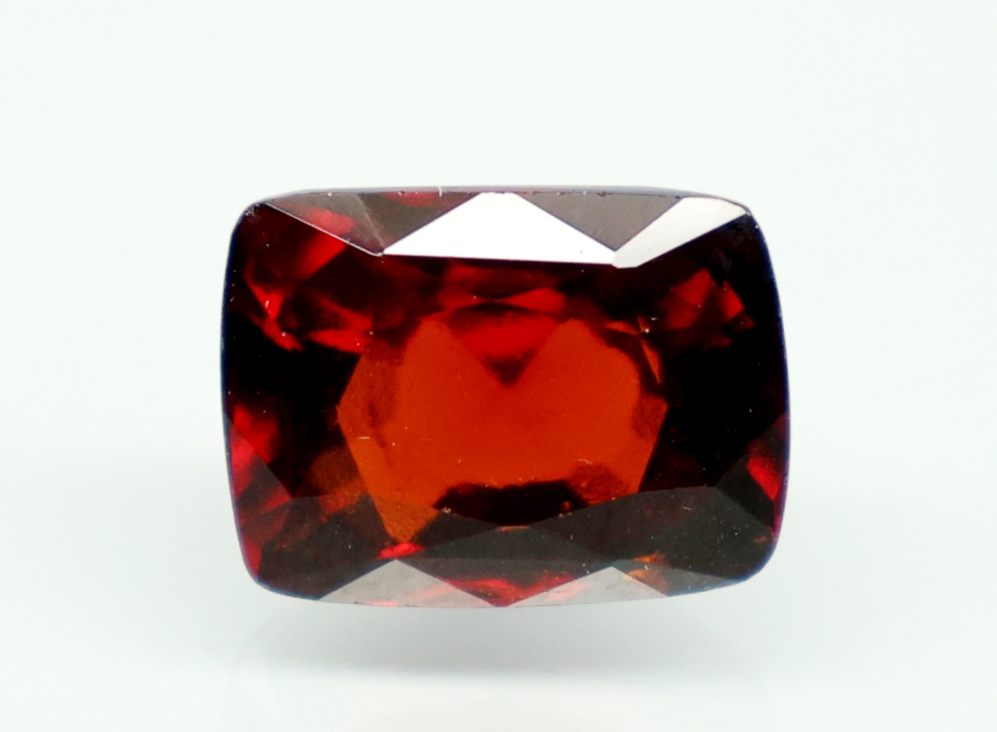 HESSONITE GOMED 10.41 Ct.