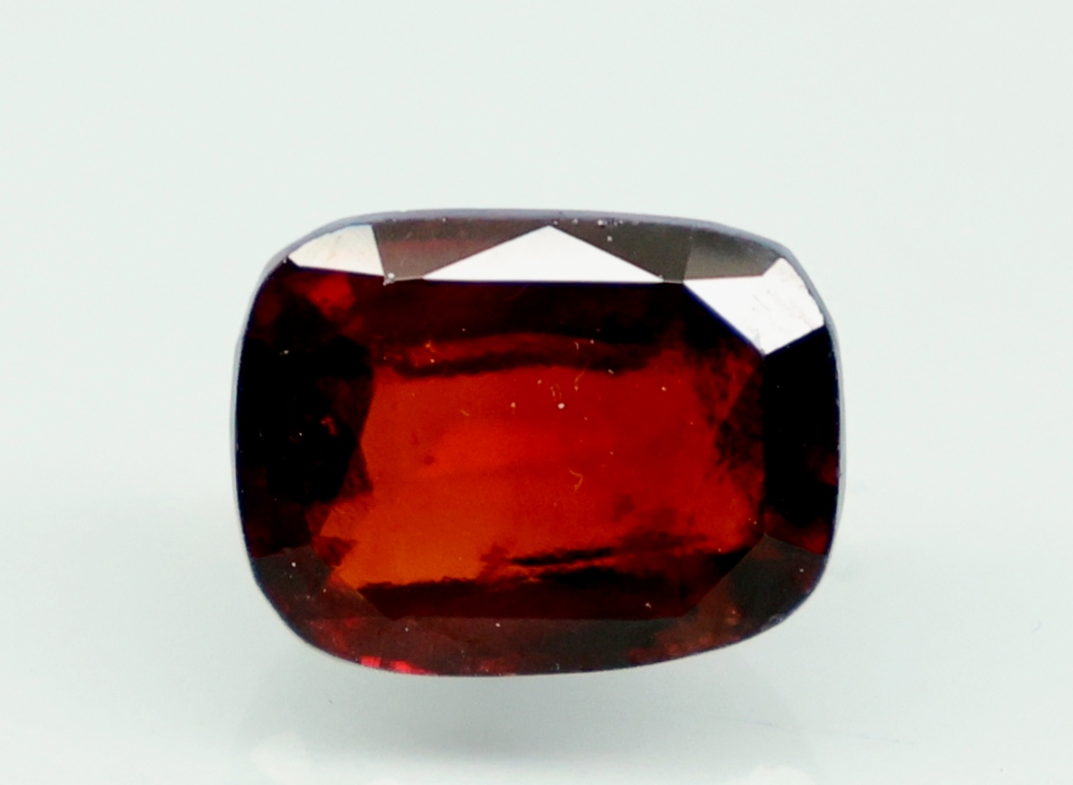 HESSONITE GOMED 5.81 Ct.