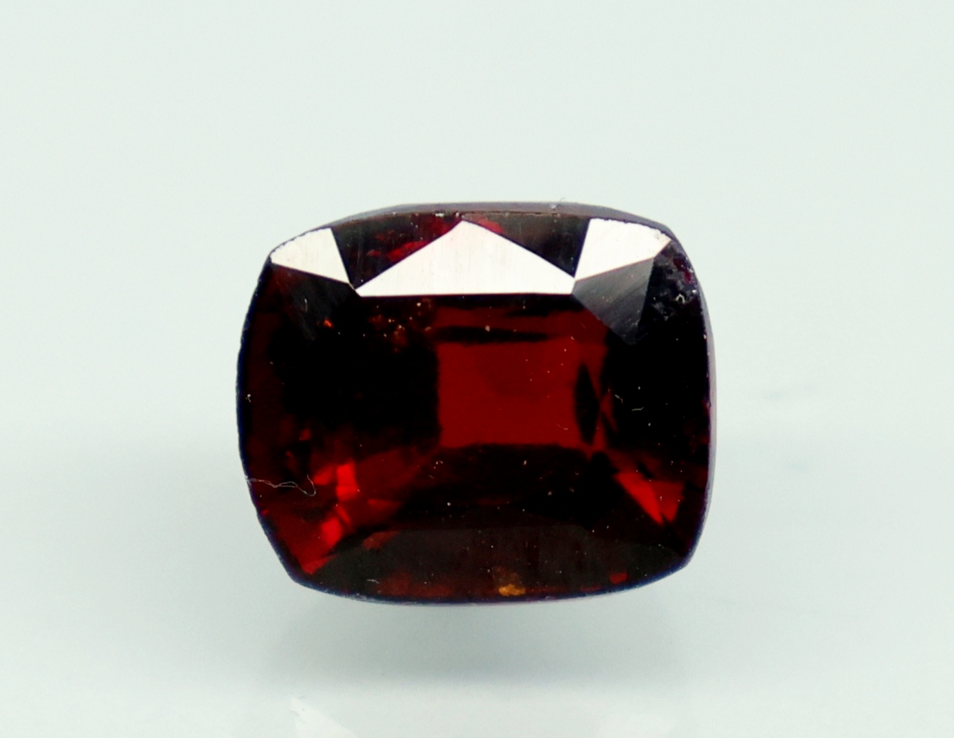 HESSONITE GOMED 5.82 Ct.