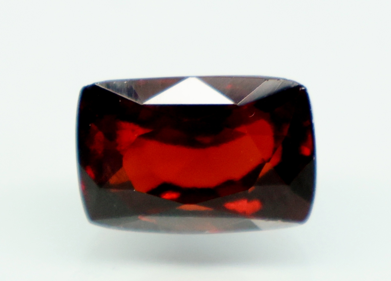 HESSONITE GOMED 9.78 Ct.