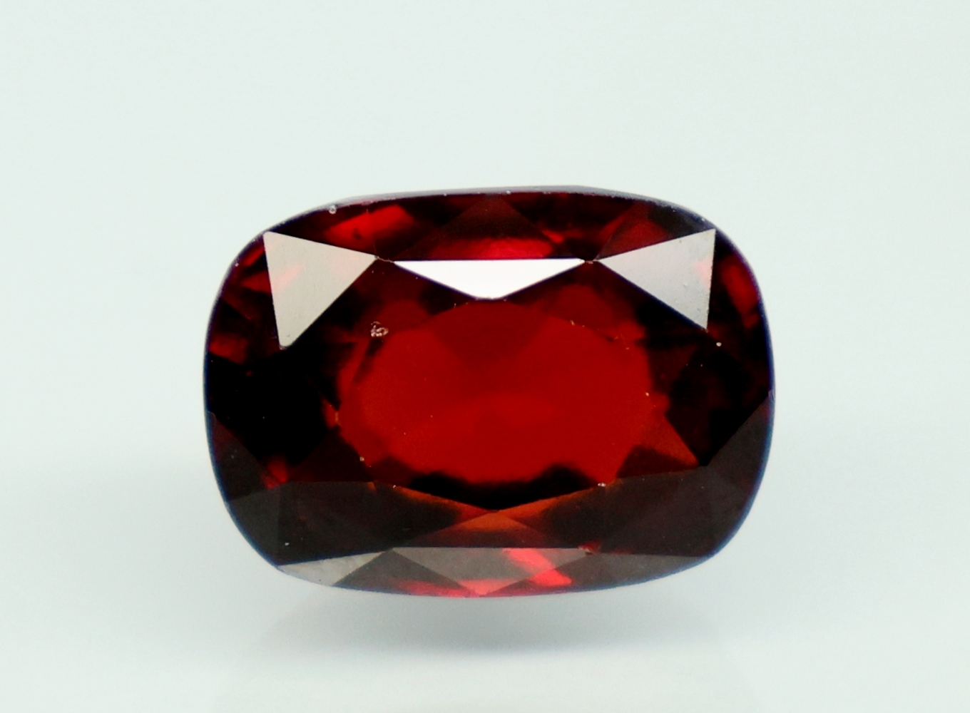 HESSONITE GOMED 11.23 Ct.