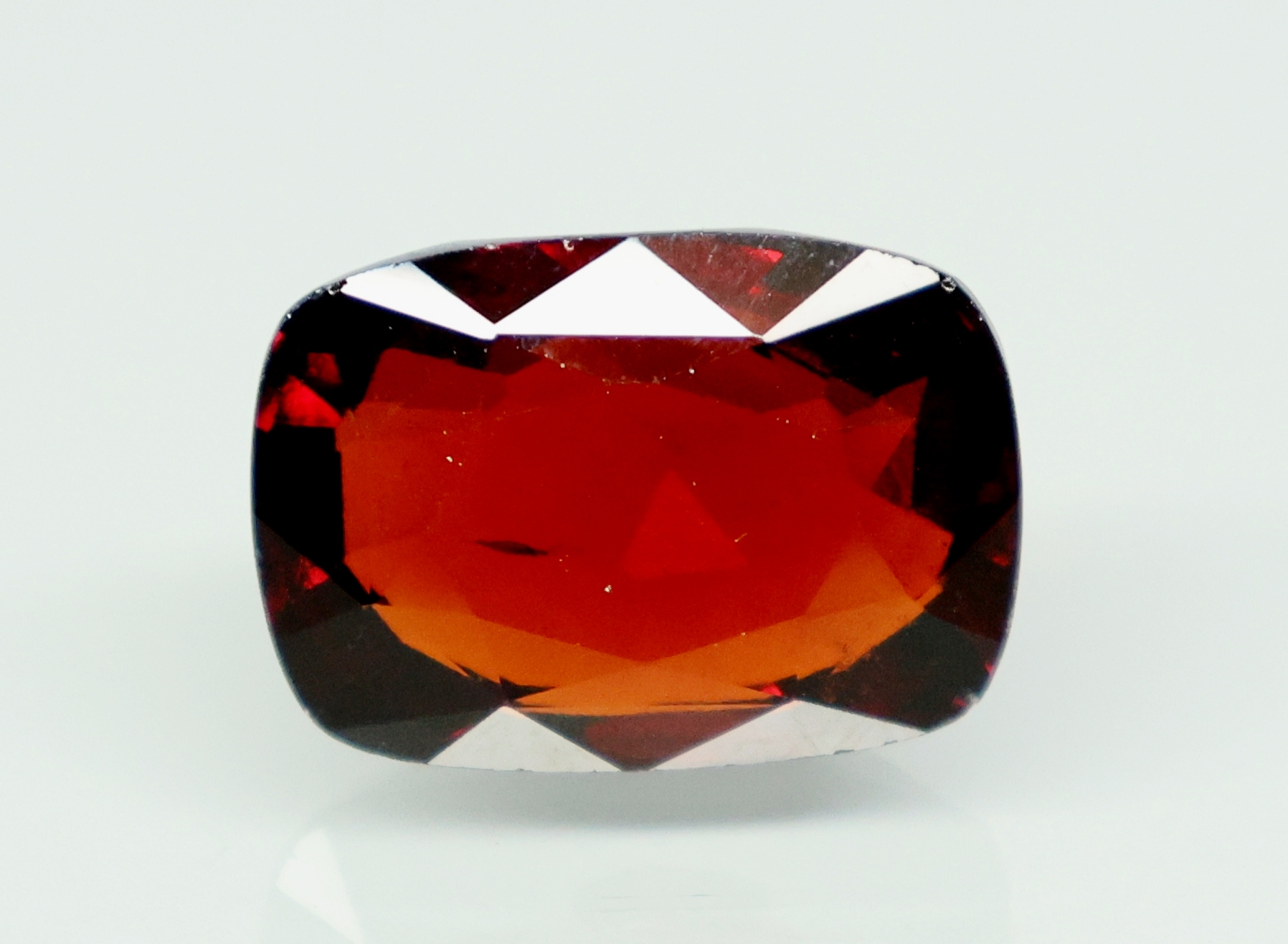 HESSONITE GOMED 13.63 Ct.