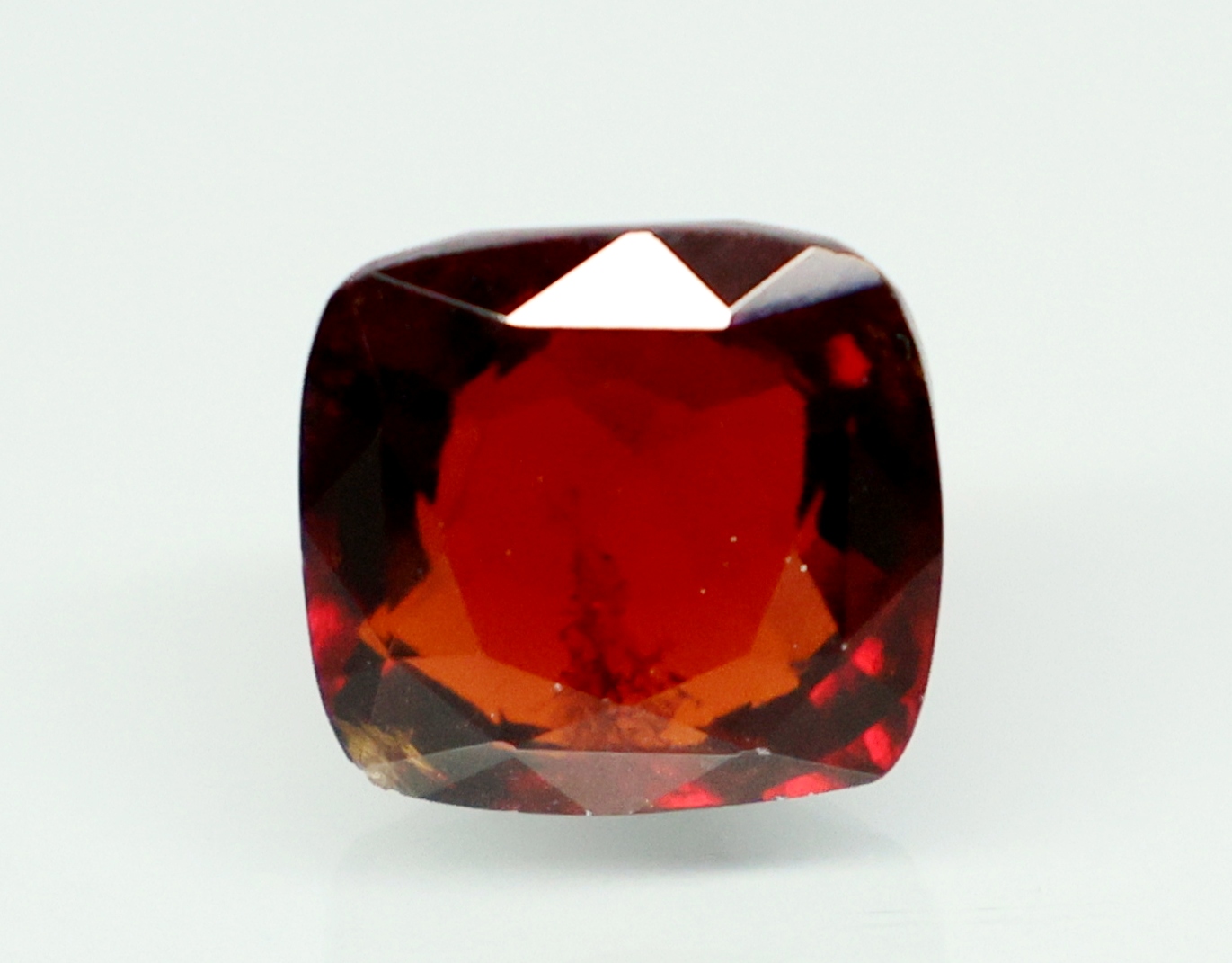 HESSONITE GOMED 8.25 Ct.