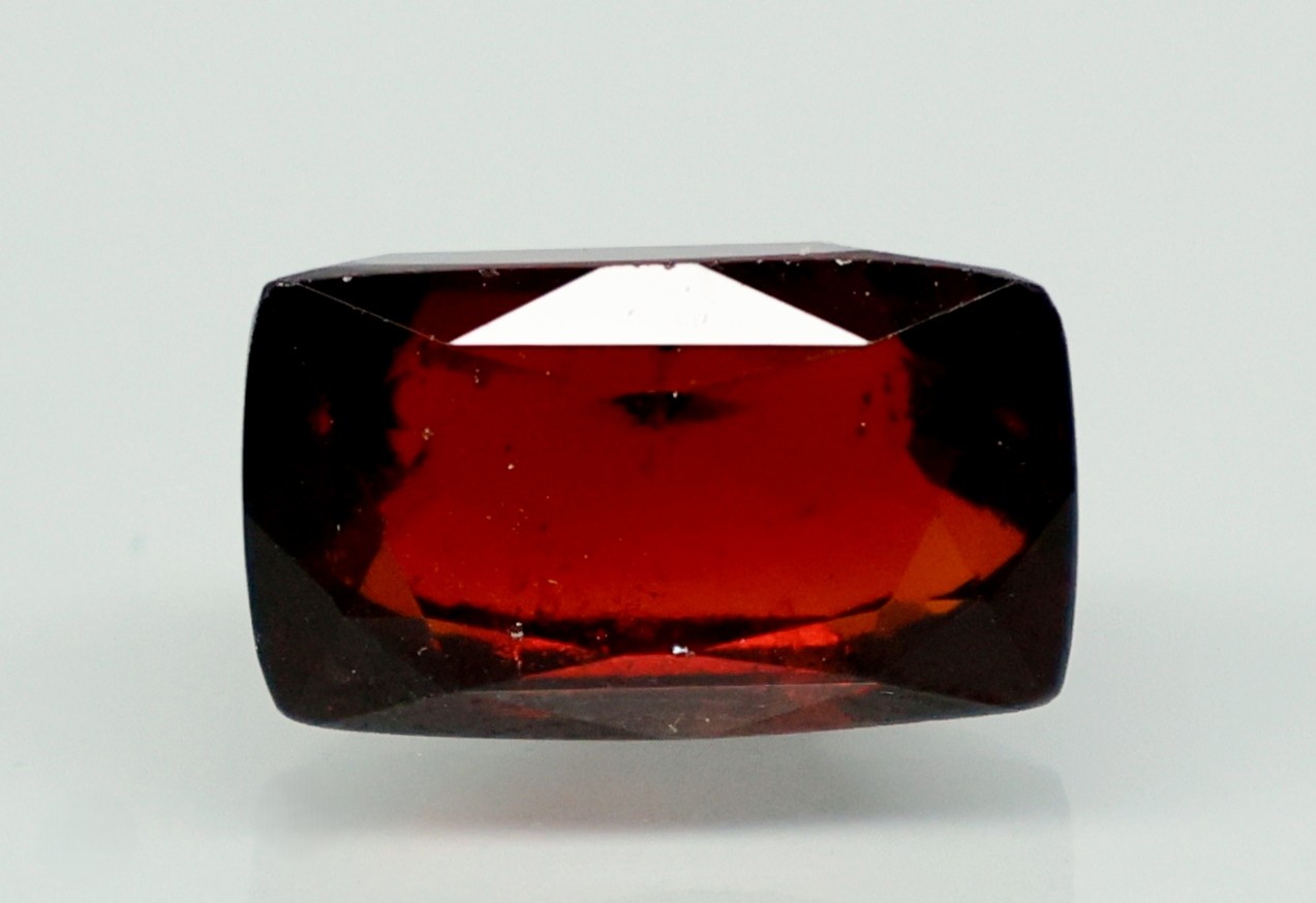 HESSONITE GOMED 9.32 Ct.