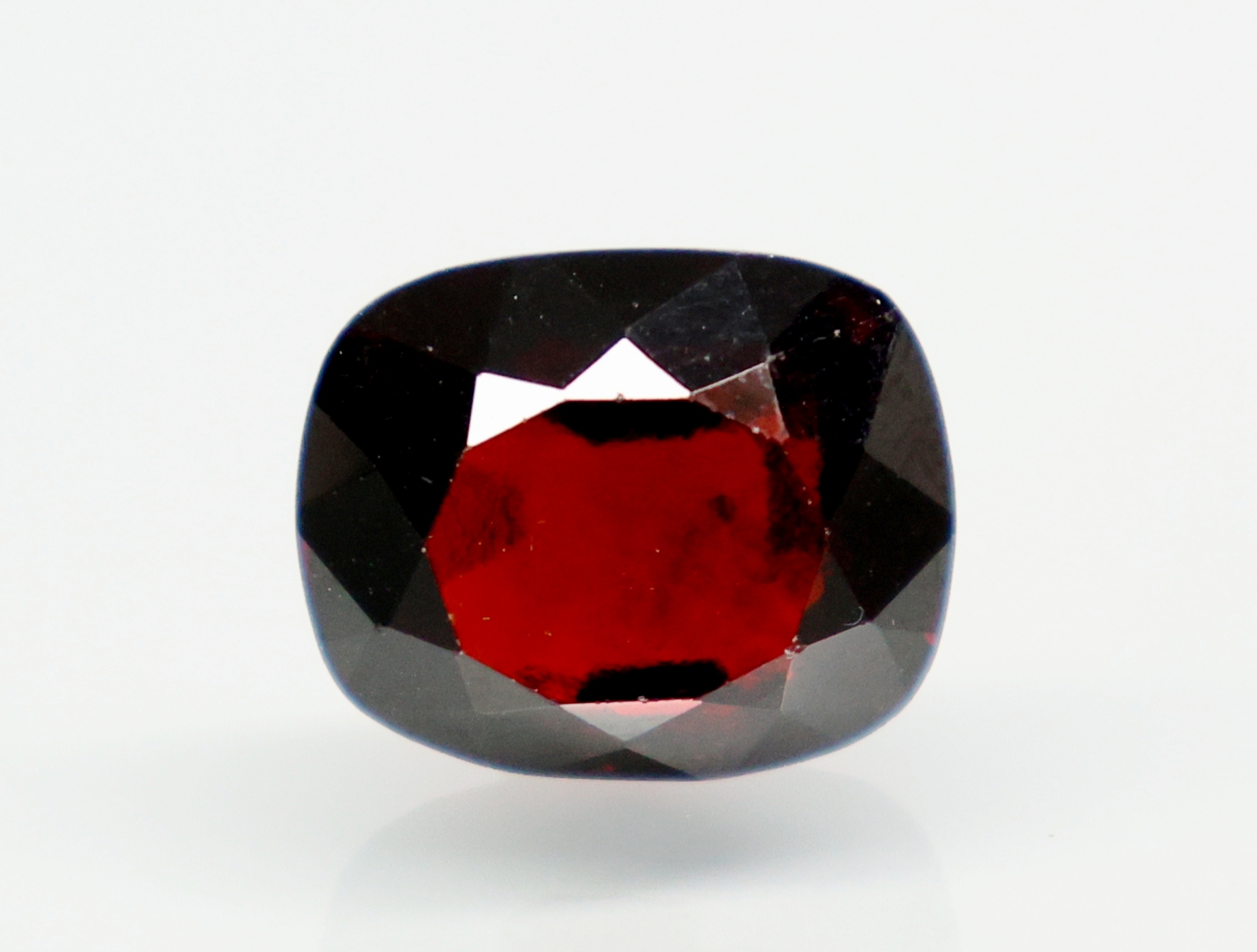 HESSONITE GOMED 10.23 Ct.