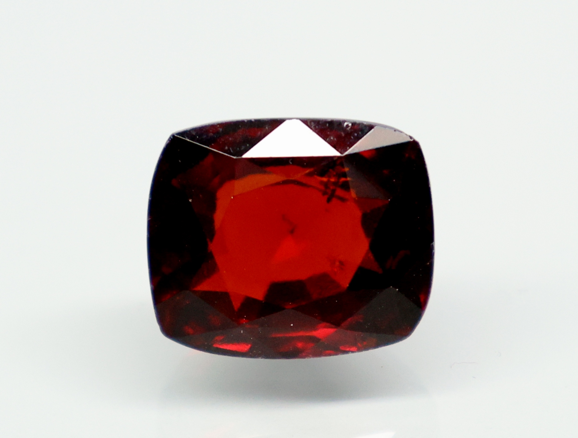 HESSONITE GOMED 11.75 Ct.