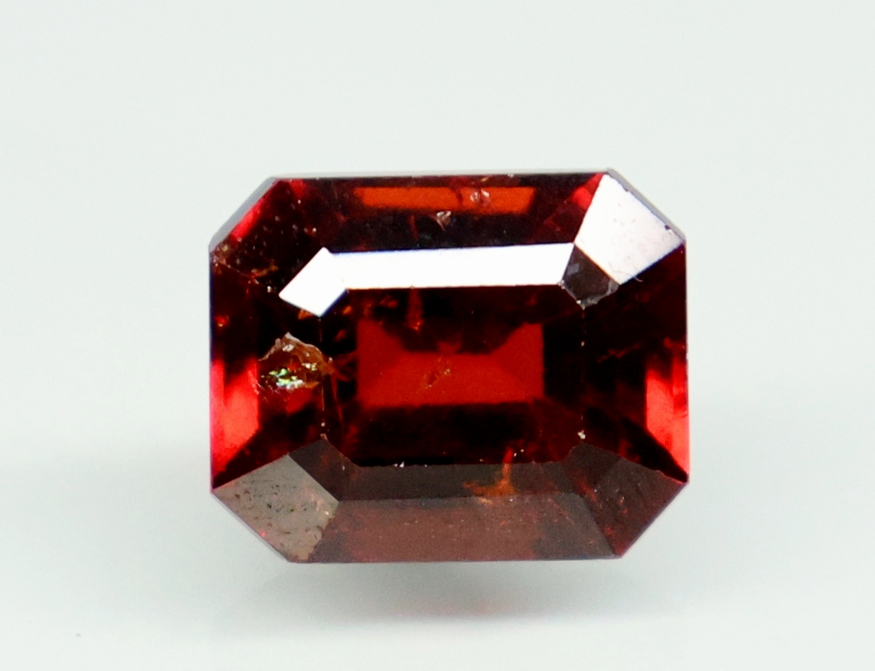 HESSONITE GOMED 7.53 Ct.