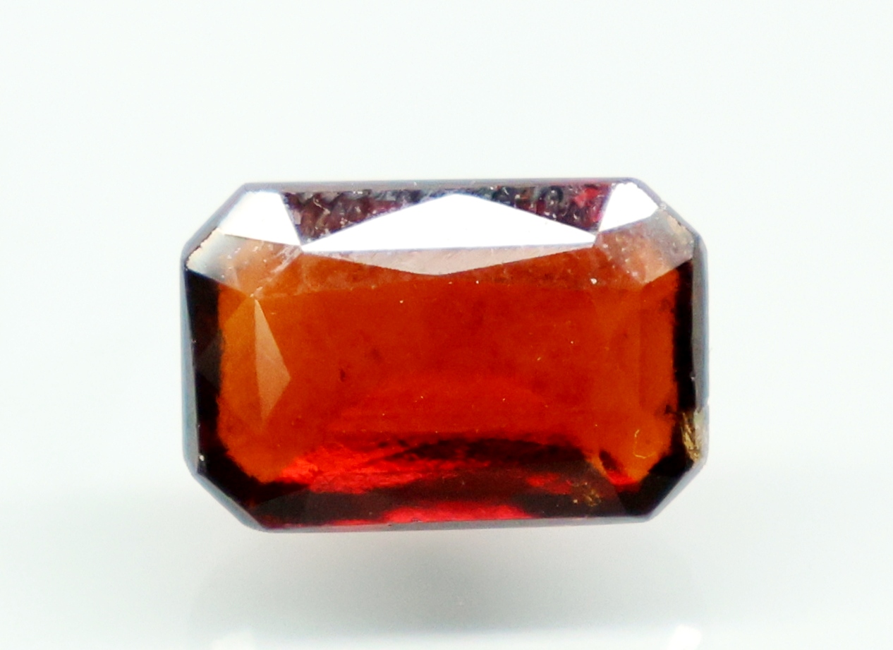 HESSONITE GOMED 6.37 Ct.