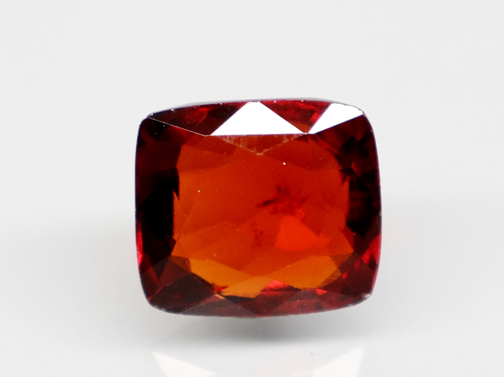 HESSONITE GOMED 10.79 Ct.