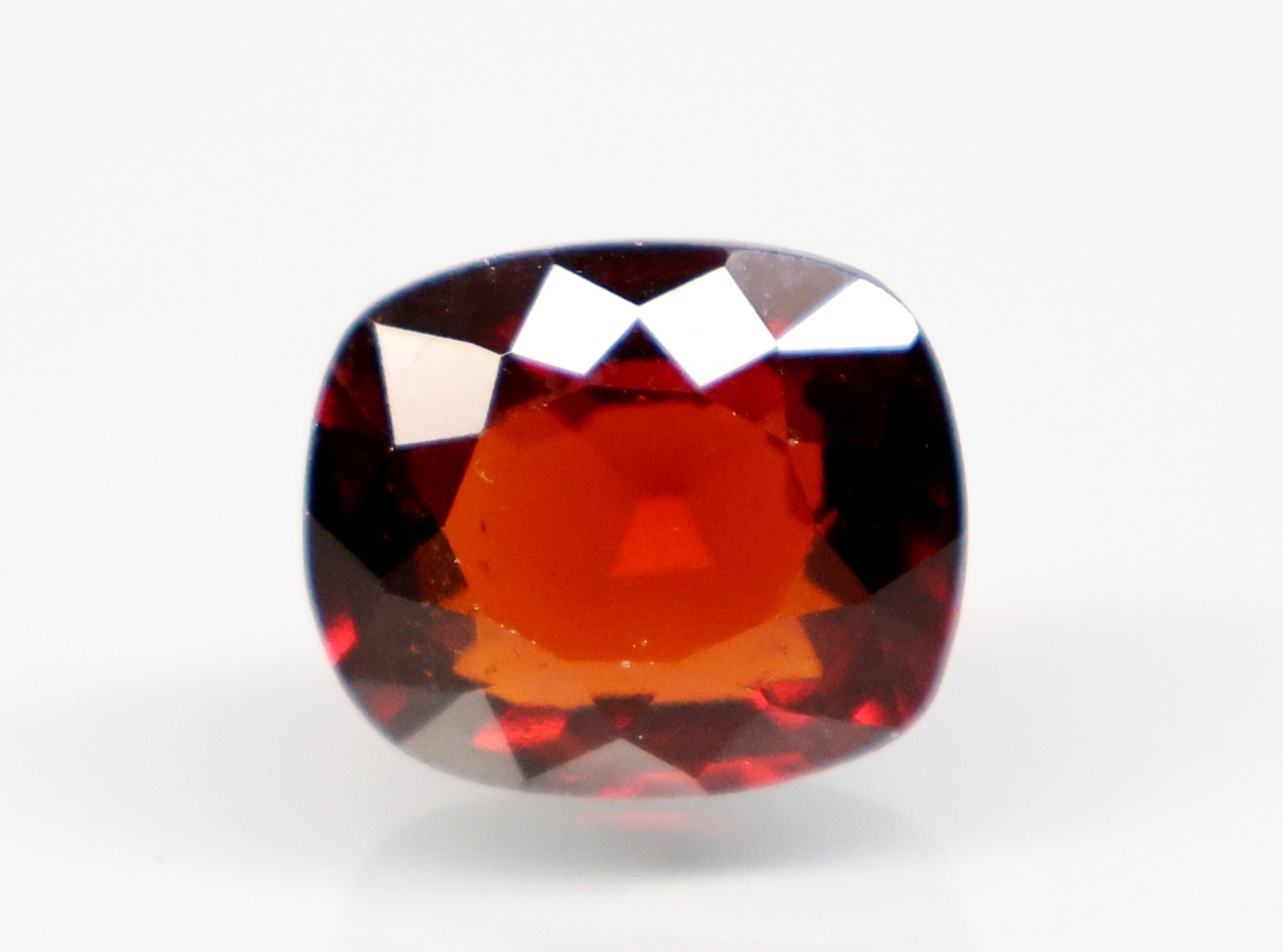 HESSONITE GOMED 7.06 Ct.