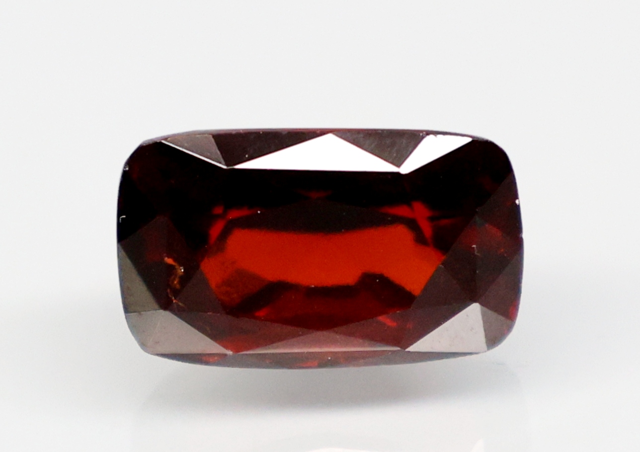 HESSONITE GOMED 8.06 Ct.