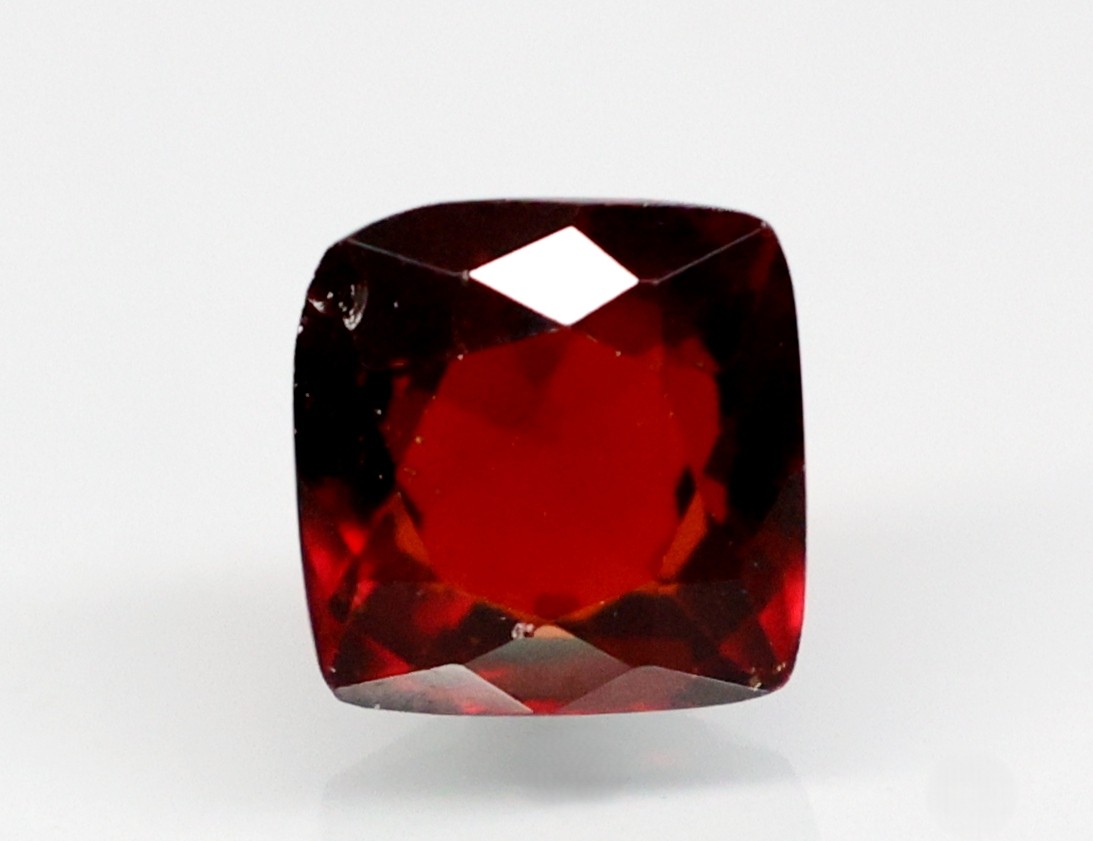 HESSONITE GOMED 4.5 Ct.