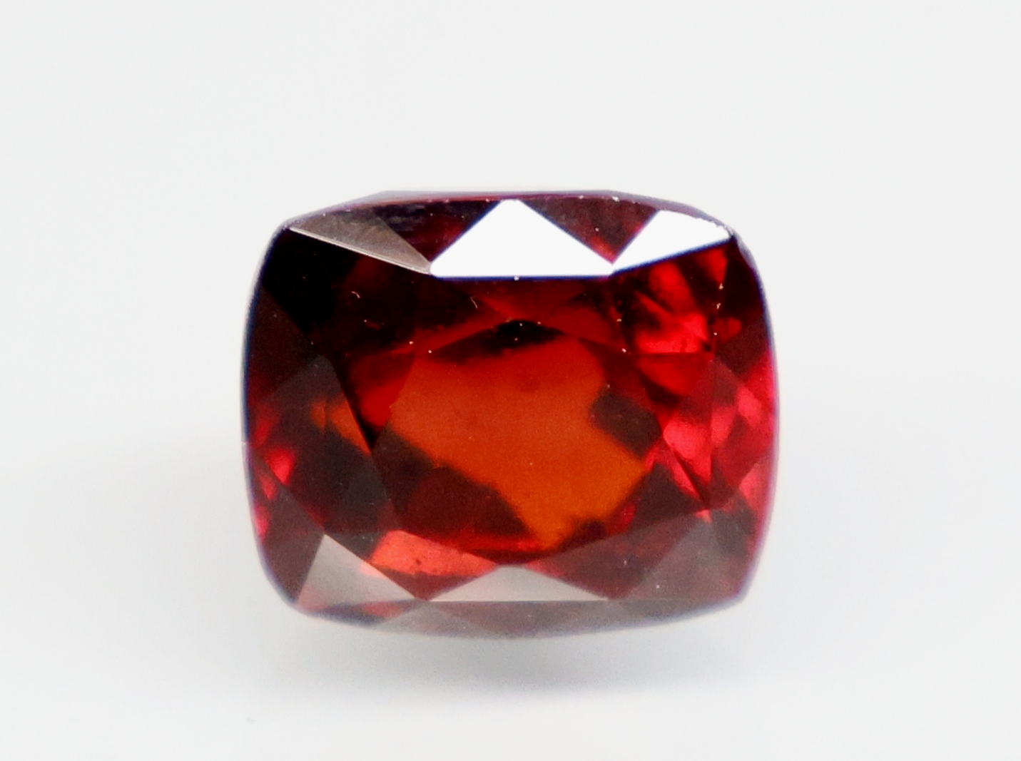 HESSONITE GOMED 8.78 Ct.