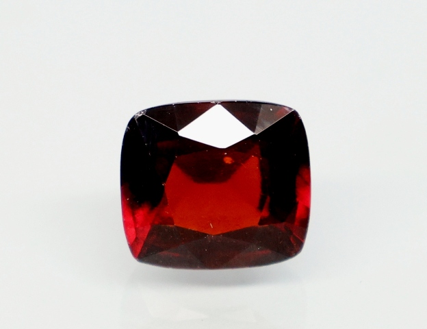 HESSONITE GOMED 9.28 Ct.