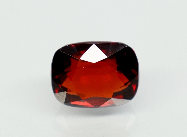 HESSONITE GOMED 10 Ct.