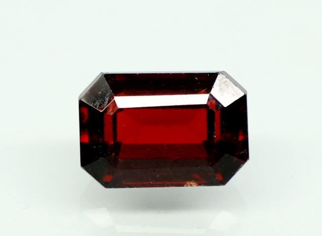 HESSONITE GOMED 8.77 Ct.