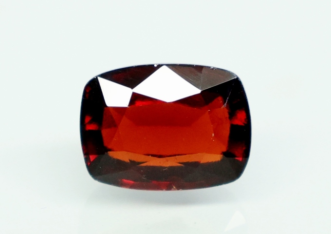 HESSONITE GOMED 11.71 Ct.