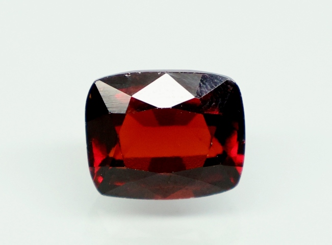 HESSONITE GOMED 8.64 Ct.