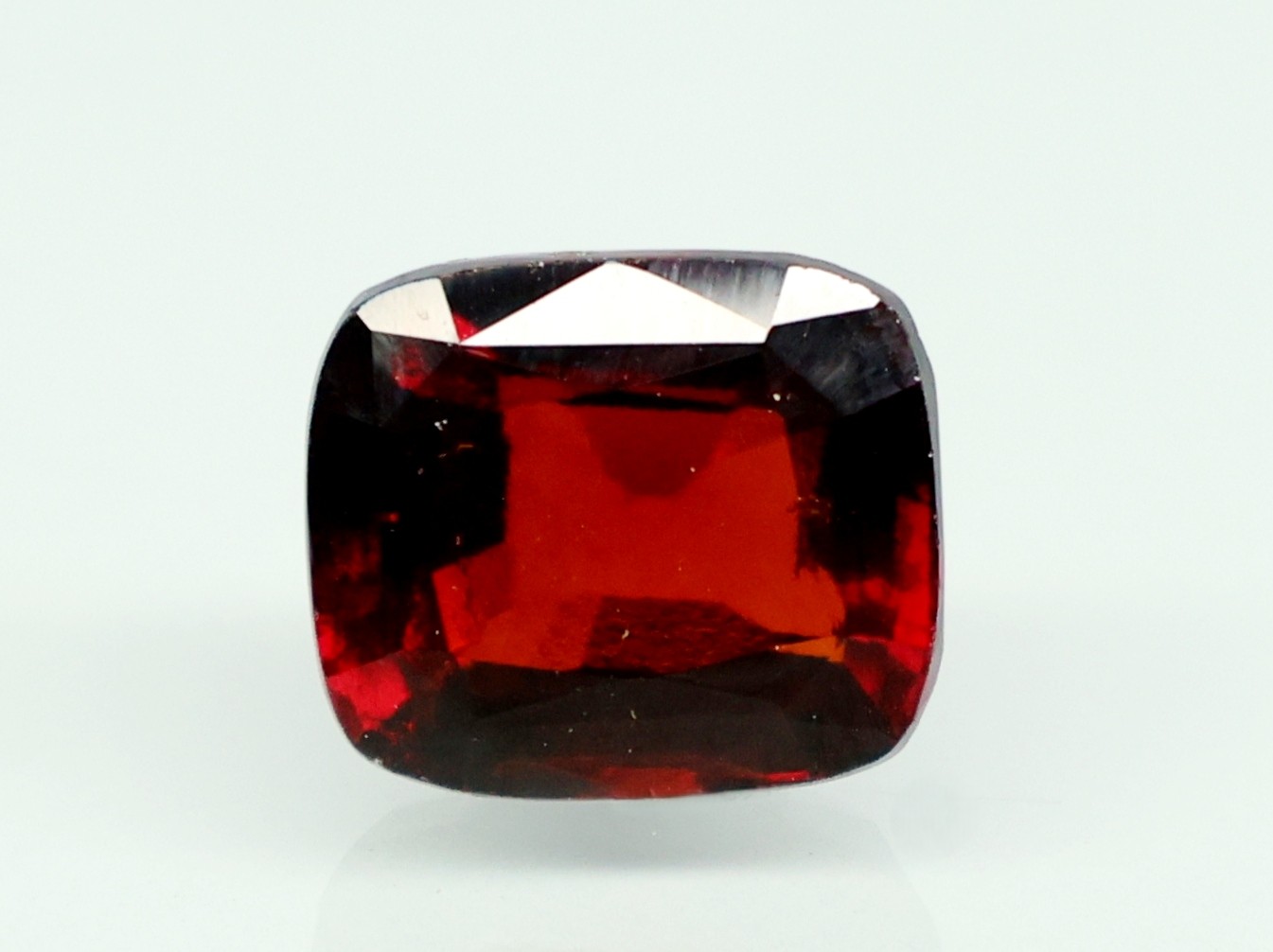 HESSONITE GOMED 9.43 Ct.