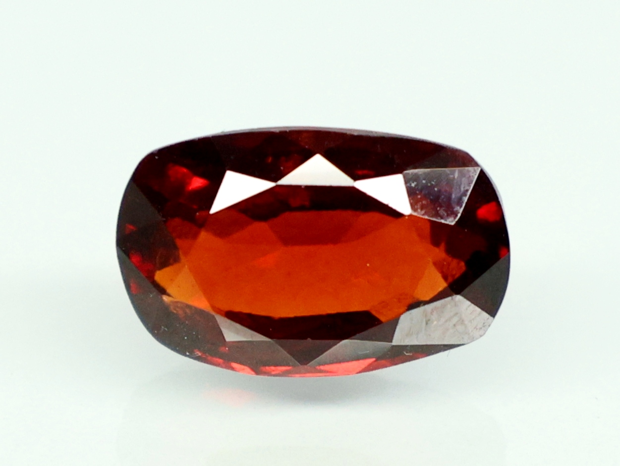 HESSONITE GOMED 6.9 Ct.