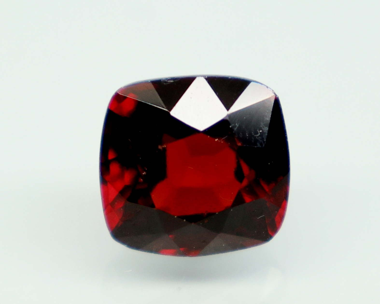 HESSONITE GOMED 6.5 Ct.