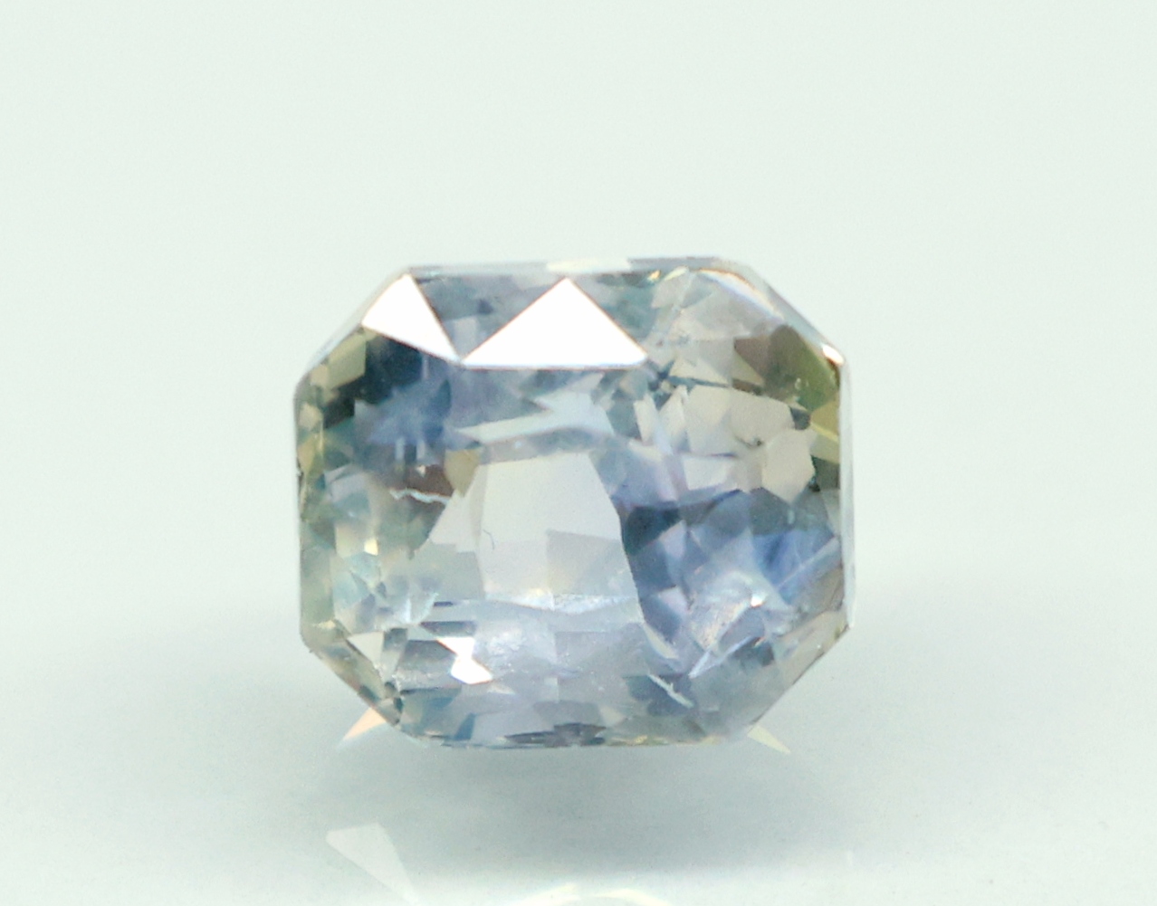 NATURAL SAPPHIRE 5.58 Ct.