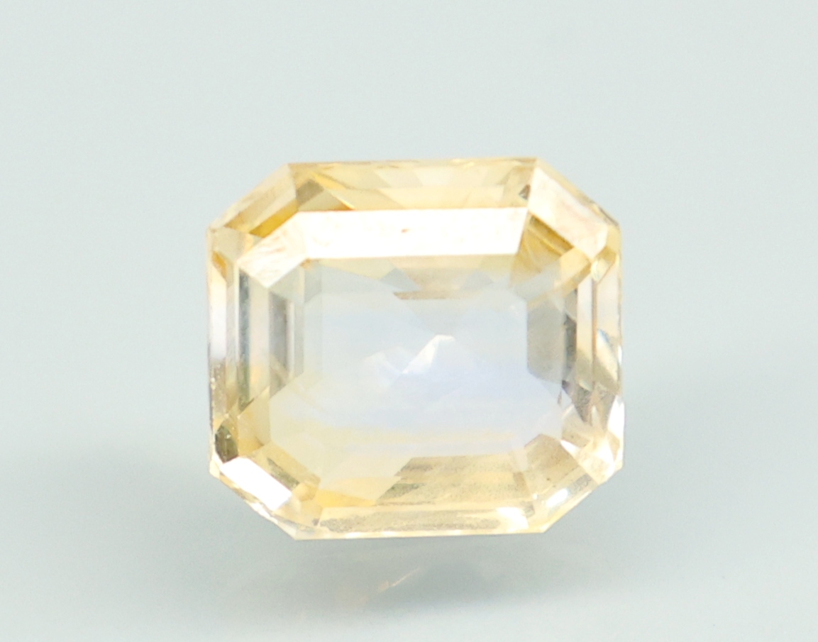 NATURAL SAPPHIRE 5.14 Ct.